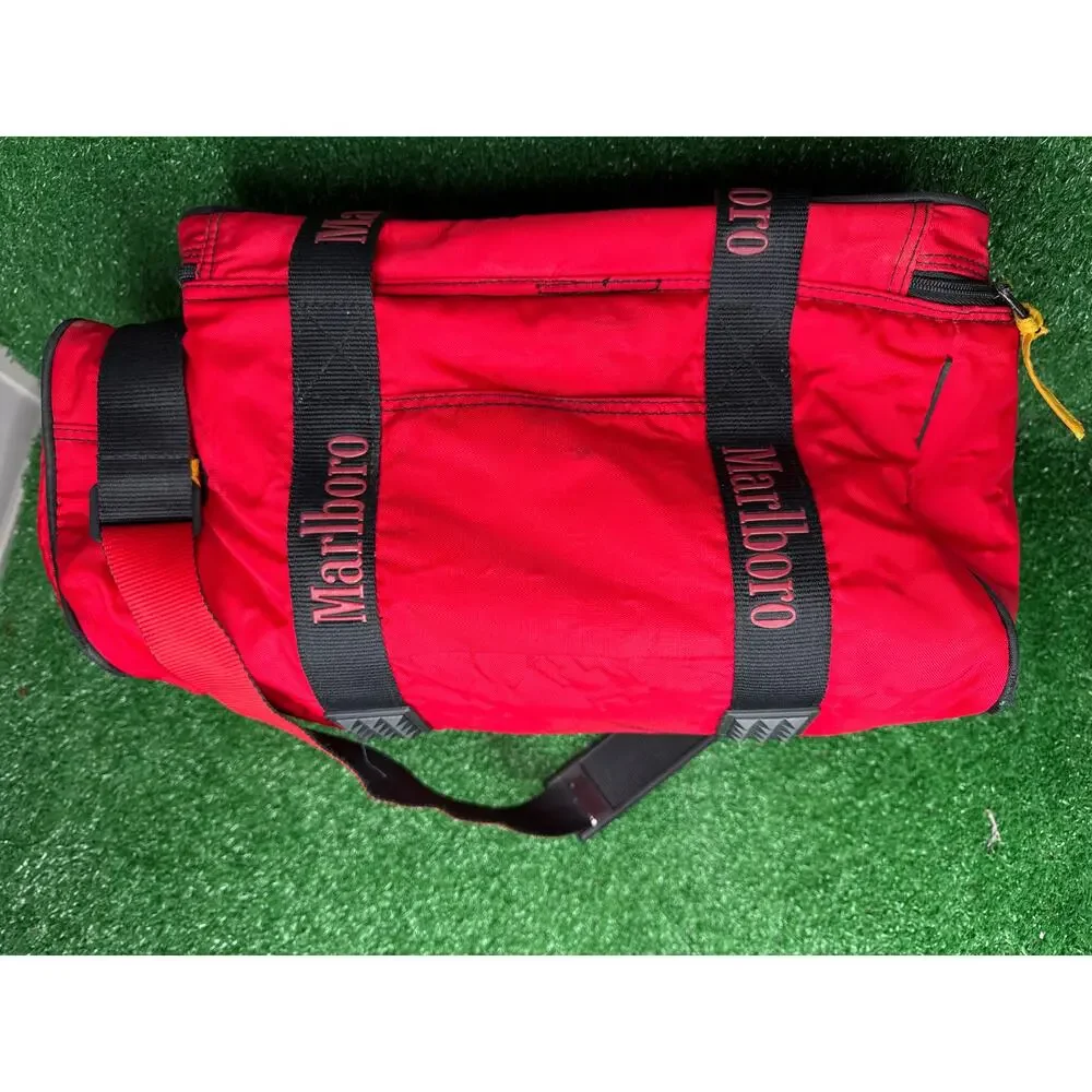 Vintage Marlboro Adventure Team Lizard Rock Cooler Bag Red Insulated Travel Tote